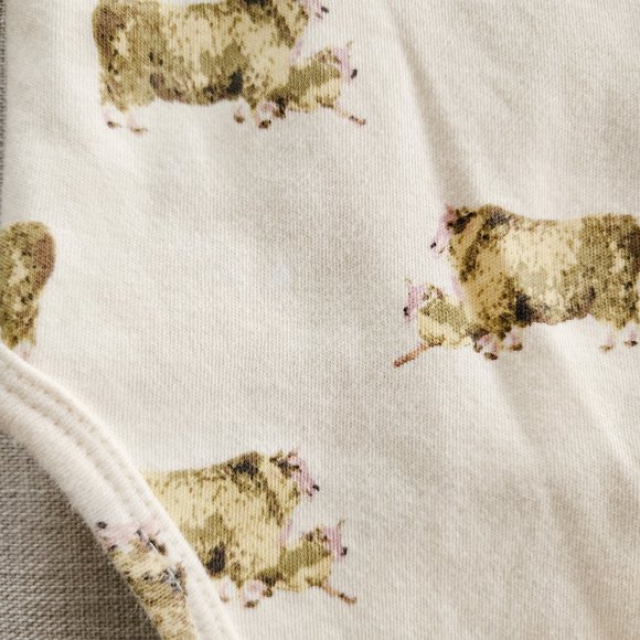 Kate Quinn Sheep Set Swaddle, Bodysuit, Panda Pants and Hat - Picture 14 of 16